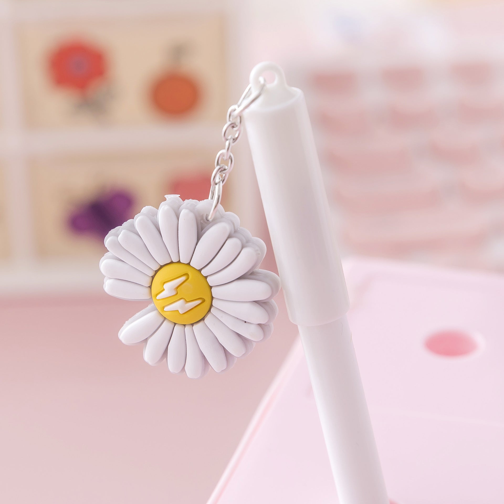 Wholesale Plastic Small Flower Pendant Ballpoint Pen